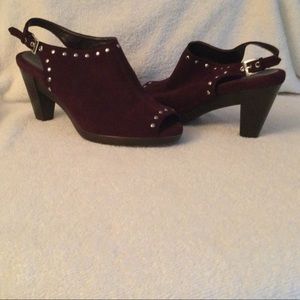 Aerosoles Women’s Sling Back Peep Toe Shoe